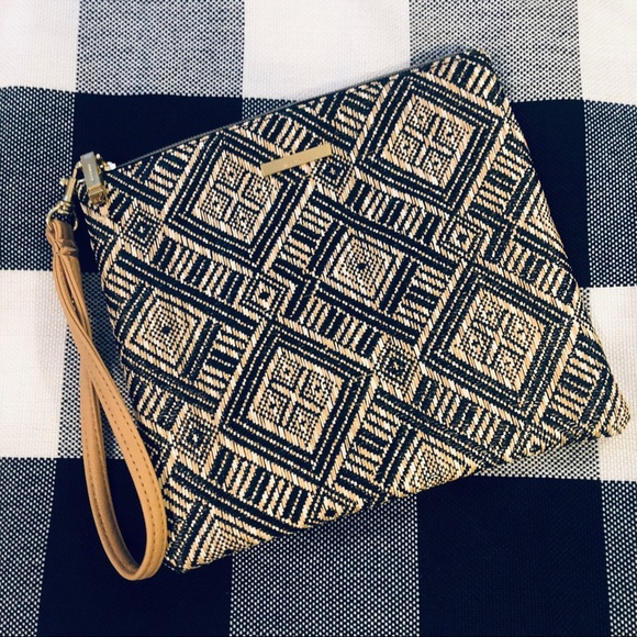 Anthropologie Handbags - Anthropologie Kestrel Woven Straw Bag